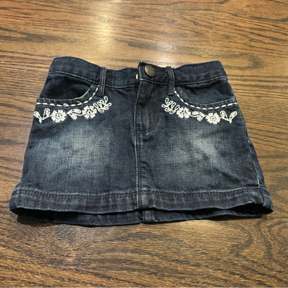 GAP Dark Blue Skirt with White Floral Detail